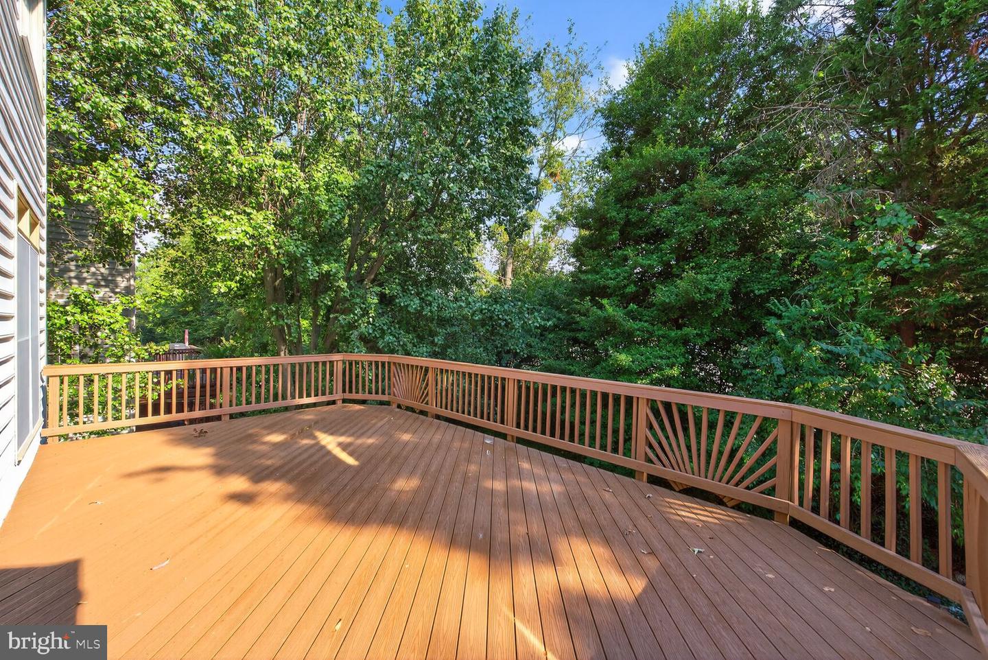 9512 LAGERSFIELD CIR, VIENNA, Virginia 22181, 4 Bedrooms Bedrooms, 8 Rooms Rooms,3 BathroomsBathrooms,Residential,For sale,9512 LAGERSFIELD CIR,VAFX2264378 MLS # VAFX2264378