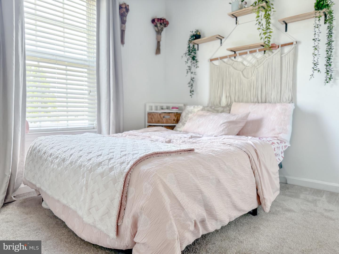 9728 W MIDLAND WAY, FREDERICKSBURG, Virginia 22408, 3 Bedrooms Bedrooms, ,2 BathroomsBathrooms,Residential,For sale,9728 W MIDLAND WAY,VASP2035960 MLS # VASP2035960