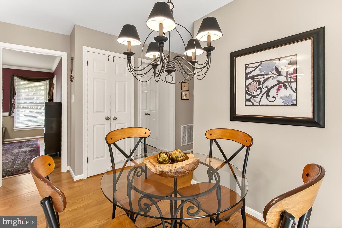 7204 MING TREE CT, SPRINGFIELD, Virginia 22152, 4 Bedrooms Bedrooms, ,3 BathroomsBathrooms,Residential,For sale,7204 MING TREE CT,VAFX2264588 MLS # VAFX2264588