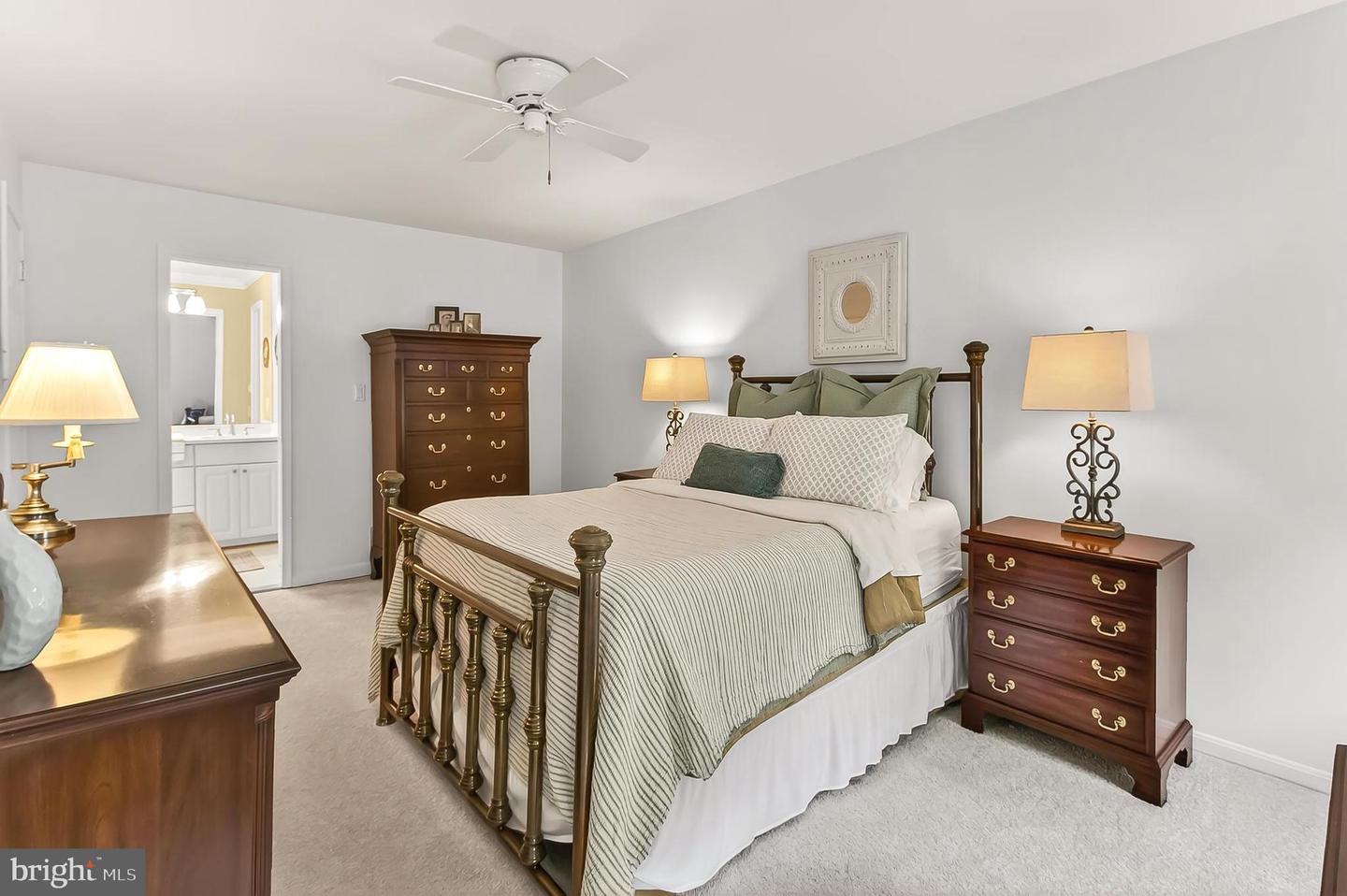 7204 MING TREE CT, SPRINGFIELD, Virginia 22152, 4 Bedrooms Bedrooms, ,3 BathroomsBathrooms,Residential,For sale,7204 MING TREE CT,VAFX2264588 MLS # VAFX2264588