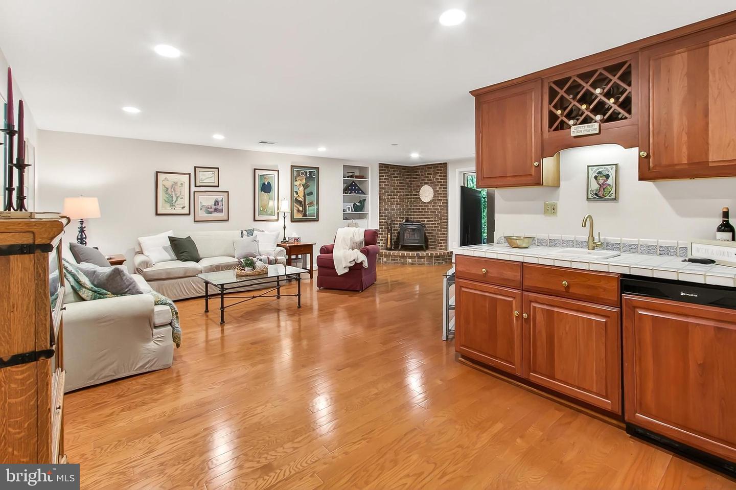 7204 MING TREE CT, SPRINGFIELD, Virginia 22152, 4 Bedrooms Bedrooms, ,3 BathroomsBathrooms,Residential,For sale,7204 MING TREE CT,VAFX2264588 MLS # VAFX2264588
