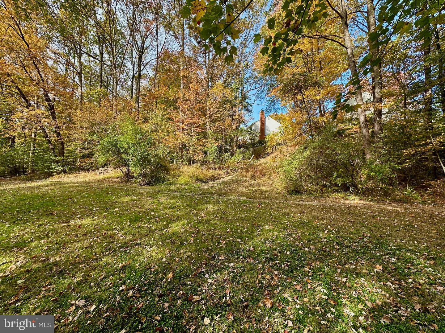 7204 MING TREE CT, SPRINGFIELD, Virginia 22152, 4 Bedrooms Bedrooms, ,3 BathroomsBathrooms,Residential,For sale,7204 MING TREE CT,VAFX2264588 MLS # VAFX2264588