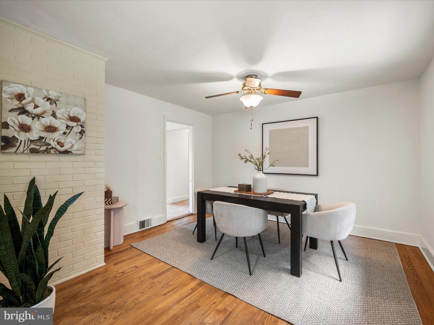 939 S MARSHALL ST, FRONT ROYAL, Virginia 22630, 3 Bedrooms Bedrooms, ,2 BathroomsBathrooms,Residential,For sale,939 S MARSHALL ST,VAWR2012188 MLS # VAWR2012188