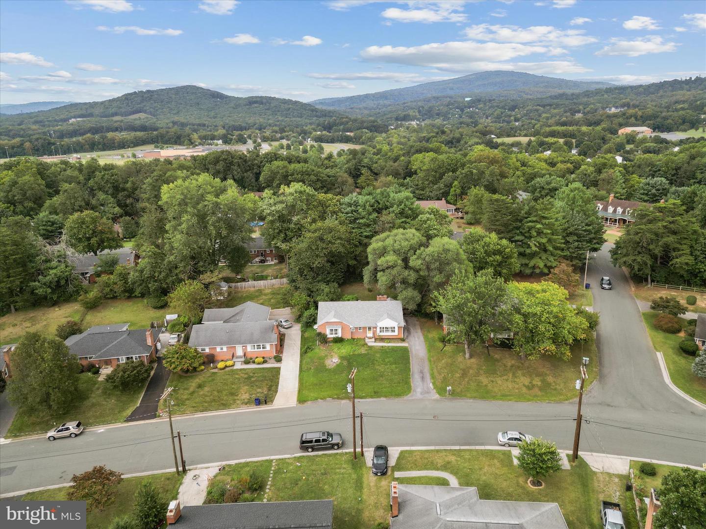 939 S MARSHALL ST, FRONT ROYAL, Virginia 22630, 3 Bedrooms Bedrooms, ,2 BathroomsBathrooms,Residential,For sale,939 S MARSHALL ST,VAWR2012188 MLS # VAWR2012188