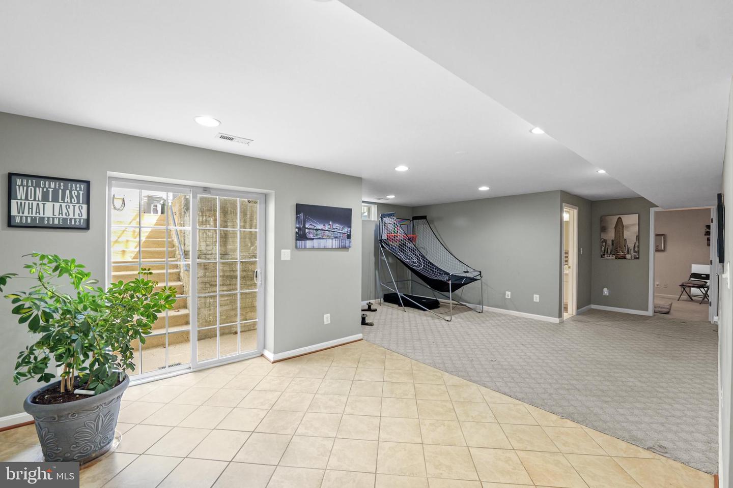 8931 YELLOWLEG CT, GAINESVILLE, Virginia 20155, 4 Bedrooms Bedrooms, 17 Rooms Rooms,3 BathroomsBathrooms,Residential,For sale,8931 YELLOWLEG CT,VAPW2103154 MLS # VAPW2103154
