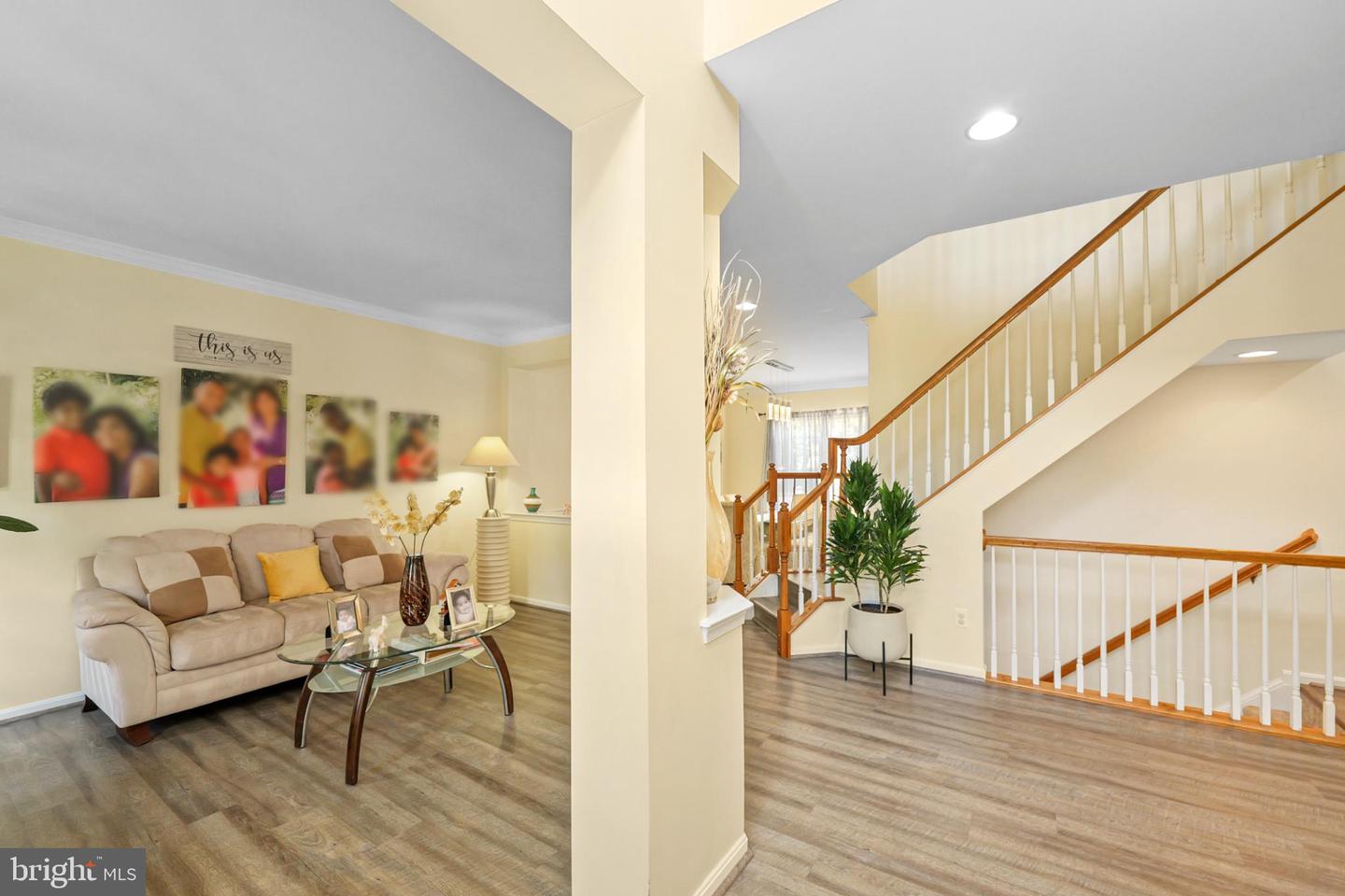 8931 YELLOWLEG CT, GAINESVILLE, Virginia 20155, 4 Bedrooms Bedrooms, 17 Rooms Rooms,3 BathroomsBathrooms,Residential,For sale,8931 YELLOWLEG CT,VAPW2103154 MLS # VAPW2103154
