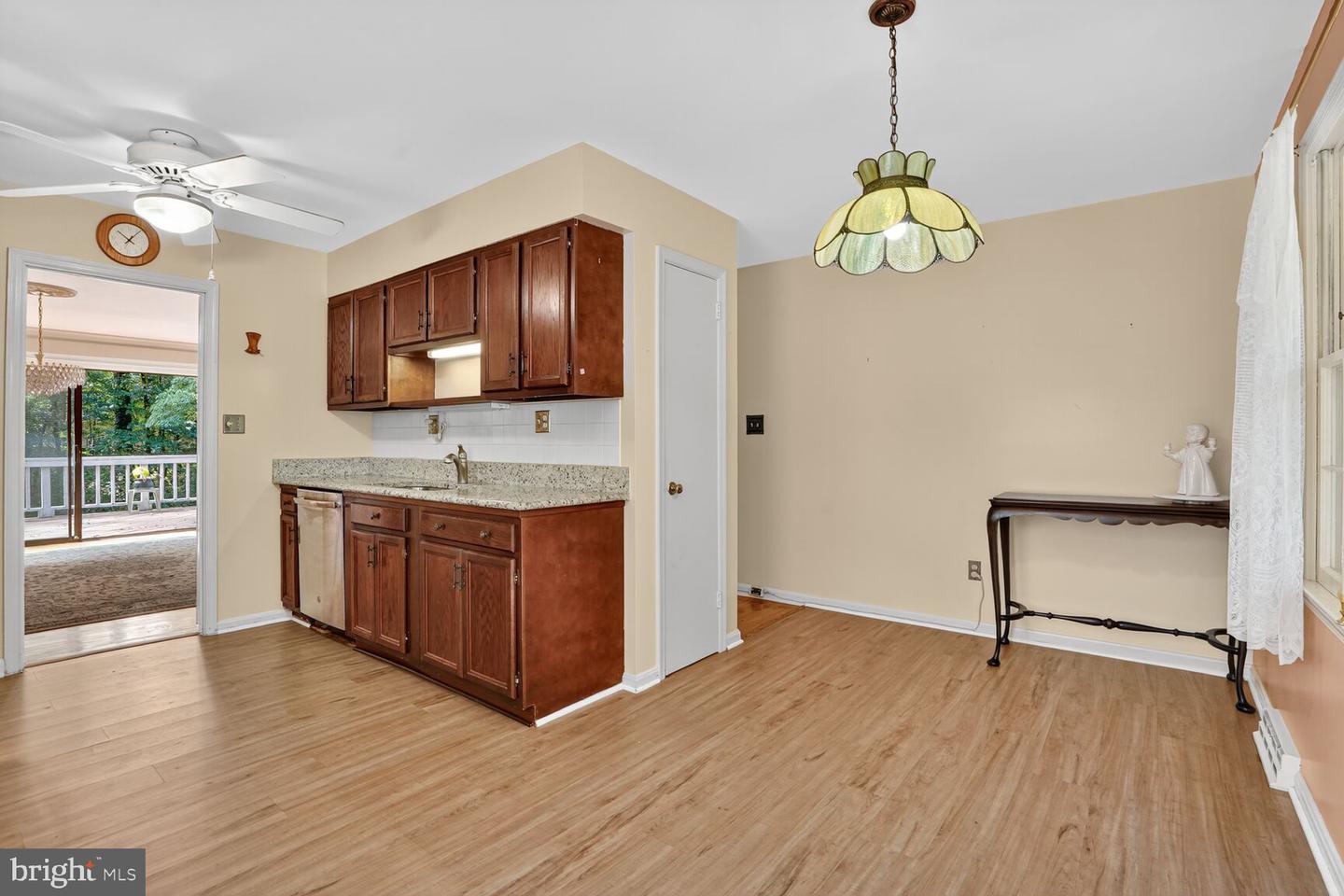 12407 CAISSON RD, FAIRFAX, Virginia 22030, 4 Bedrooms Bedrooms, ,3 BathroomsBathrooms,Residential,For sale,12407 CAISSON RD,VAFX2264780 MLS # VAFX2264780
