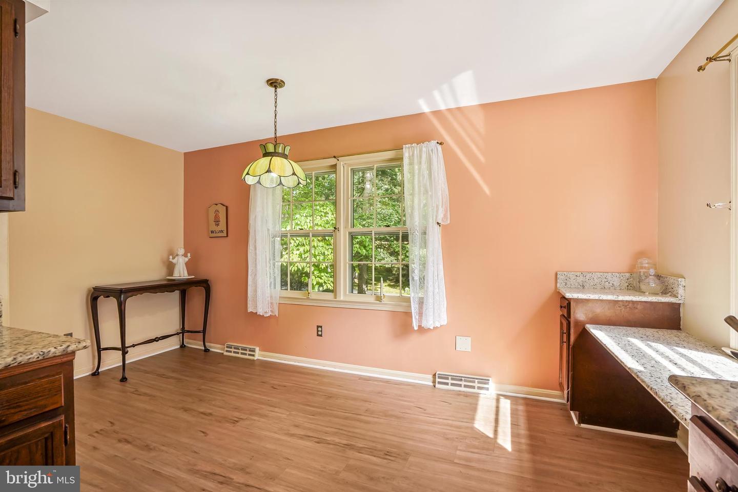12407 CAISSON RD, FAIRFAX, Virginia 22030, 4 Bedrooms Bedrooms, ,3 BathroomsBathrooms,Residential,For sale,12407 CAISSON RD,VAFX2264780 MLS # VAFX2264780