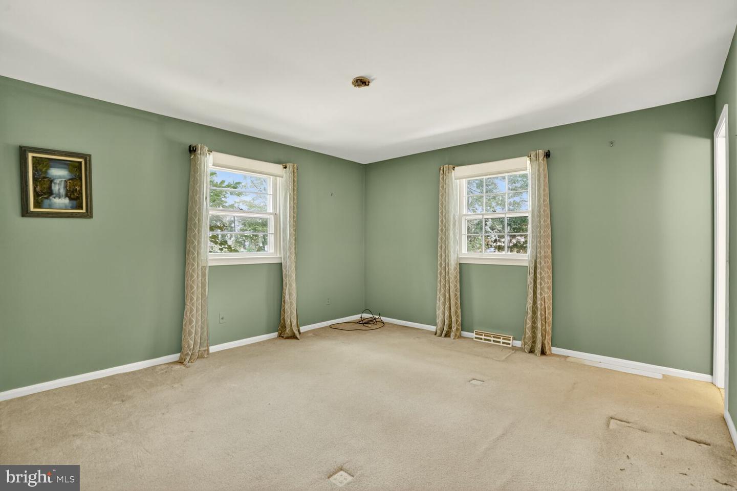 12407 CAISSON RD, FAIRFAX, Virginia 22030, 4 Bedrooms Bedrooms, ,3 BathroomsBathrooms,Residential,For sale,12407 CAISSON RD,VAFX2264780 MLS # VAFX2264780
