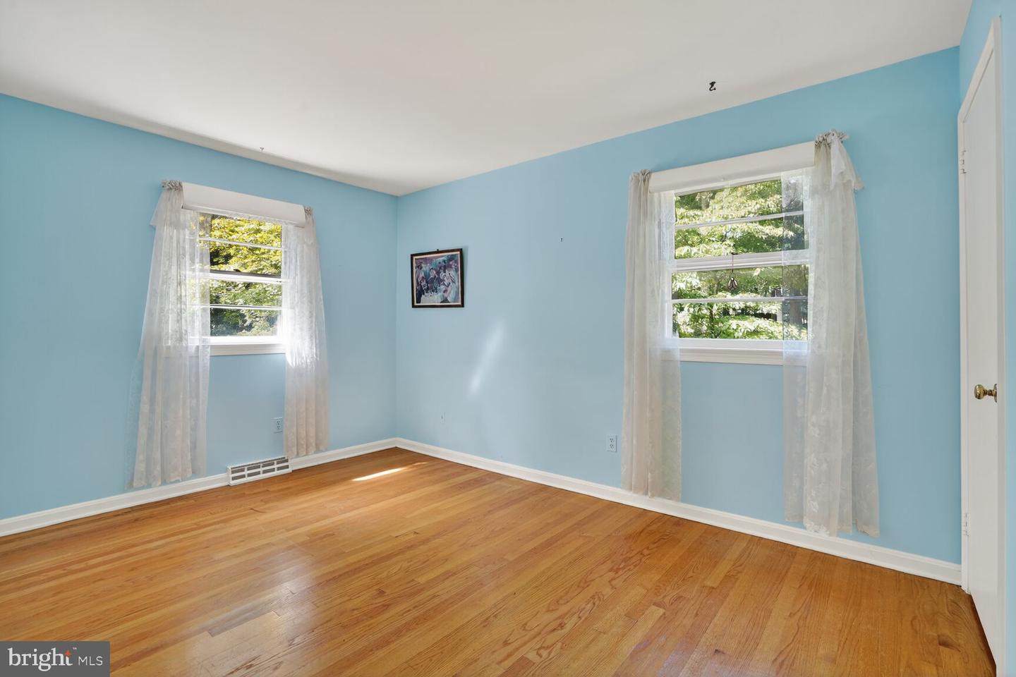 12407 CAISSON RD, FAIRFAX, Virginia 22030, 4 Bedrooms Bedrooms, ,3 BathroomsBathrooms,Residential,For sale,12407 CAISSON RD,VAFX2264780 MLS # VAFX2264780