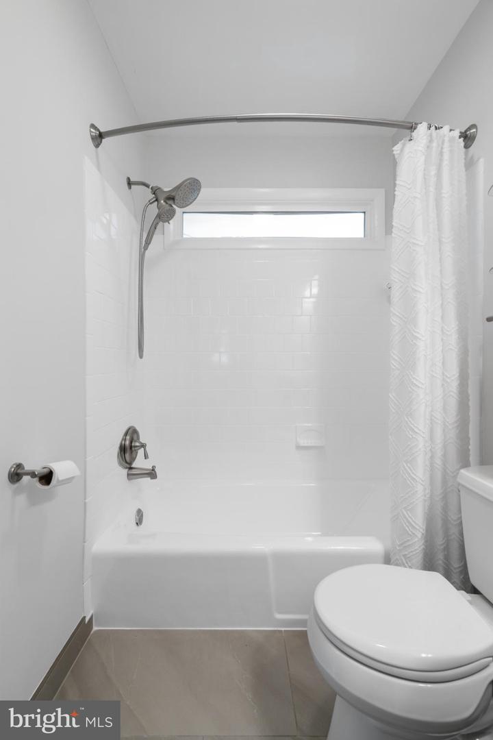 7105 GALGATE DR, SPRINGFIELD, Virginia 22152, 4 Bedrooms Bedrooms, 11 Rooms Rooms,2 BathroomsBathrooms,Residential,For sale,7105 GALGATE DR,VAFX2264828 MLS # VAFX2264828