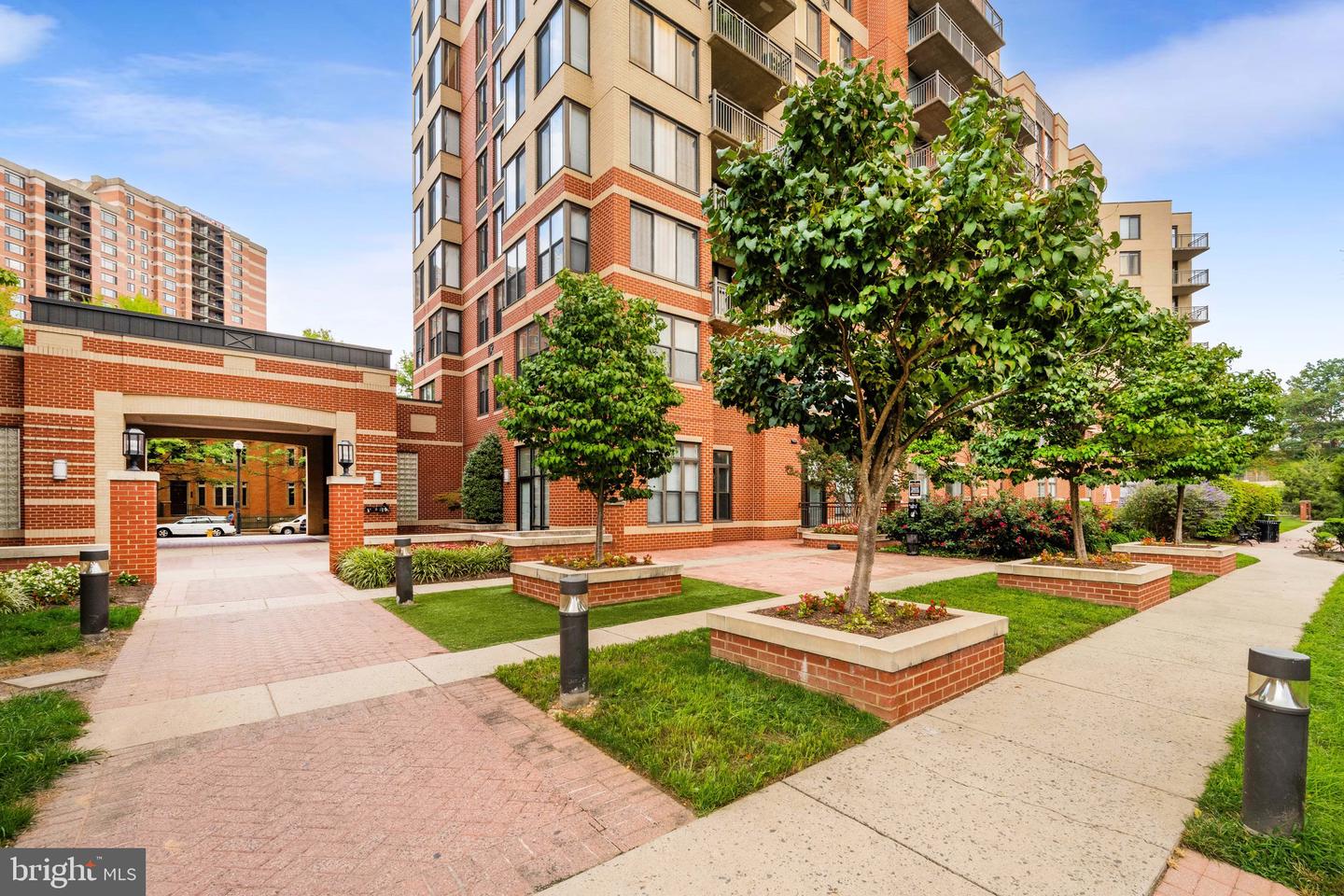 2220 FAIRFAX DR #101, ARLINGTON, Virginia 22201, 1 Bedroom Bedrooms, ,1 BathroomBathrooms,Residential,For sale,2220 FAIRFAX DR #101,VAAR2063058 MLS # VAAR2063058