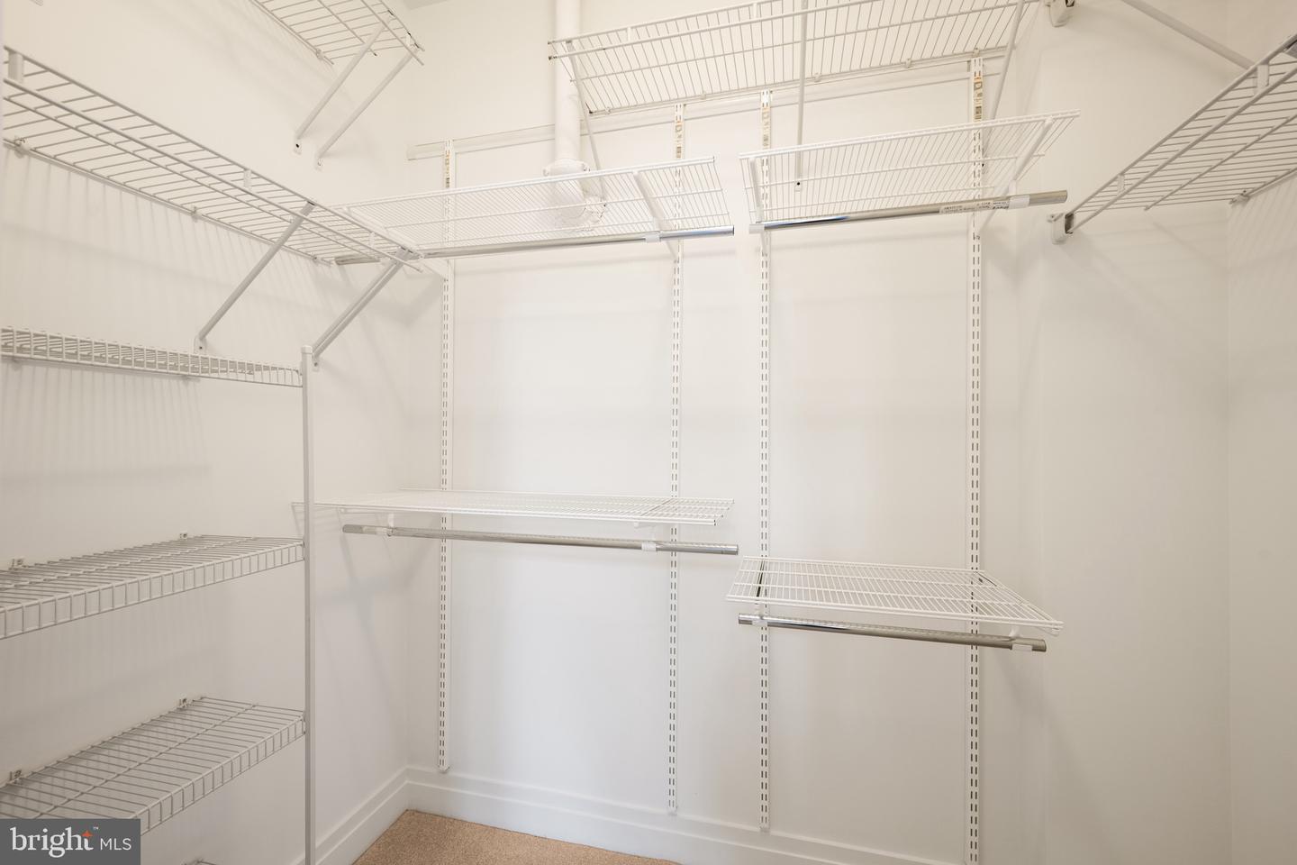 2220 FAIRFAX DR #101, ARLINGTON, Virginia 22201, 1 Bedroom Bedrooms, ,1 BathroomBathrooms,Residential,For sale,2220 FAIRFAX DR #101,VAAR2063058 MLS # VAAR2063058