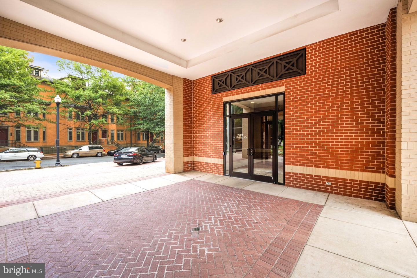 2220 FAIRFAX DR #101, ARLINGTON, Virginia 22201, 1 Bedroom Bedrooms, ,1 BathroomBathrooms,Residential,For sale,2220 FAIRFAX DR #101,VAAR2063058 MLS # VAAR2063058