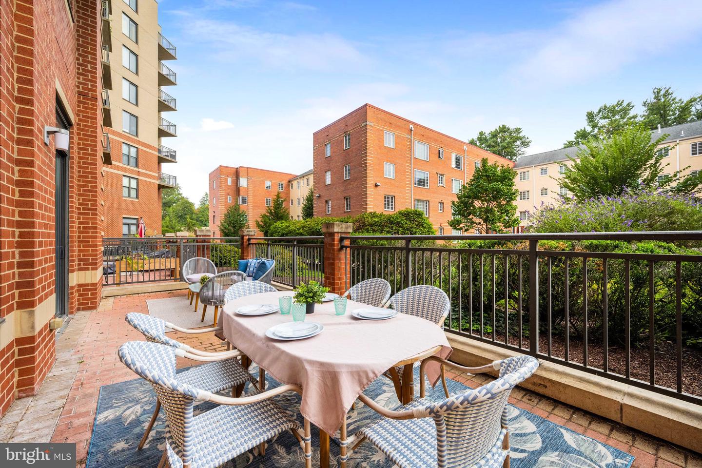 2220 FAIRFAX DR #101, ARLINGTON, Virginia 22201, 1 Bedroom Bedrooms, ,1 BathroomBathrooms,Residential,For sale,2220 FAIRFAX DR #101,VAAR2063058 MLS # VAAR2063058