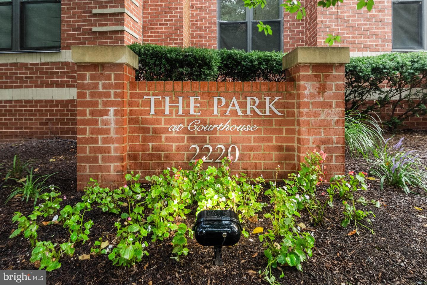2220 FAIRFAX DR #101, ARLINGTON, Virginia 22201, 1 Bedroom Bedrooms, ,1 BathroomBathrooms,Residential,For sale,2220 FAIRFAX DR #101,VAAR2063058 MLS # VAAR2063058