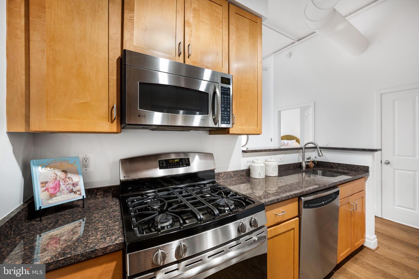 2220 FAIRFAX DR #101, ARLINGTON, Virginia 22201, 1 Bedroom Bedrooms, ,1 BathroomBathrooms,Residential,For sale,2220 FAIRFAX DR #101,VAAR2063058 MLS # VAAR2063058