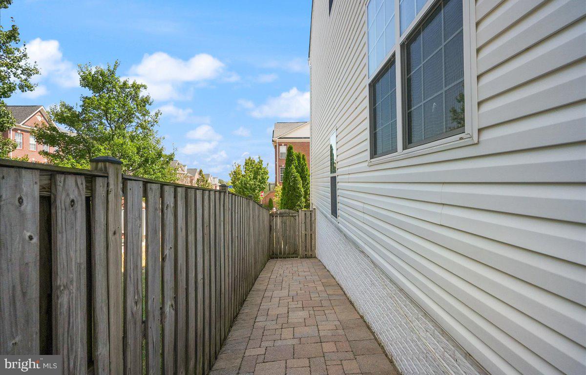 9199 FUREY RD, LORTON, Virginia 22079, 3 Bedrooms Bedrooms, ,3 BathroomsBathrooms,Residential,For sale,9199 FUREY RD,VAFX2264818 MLS # VAFX2264818