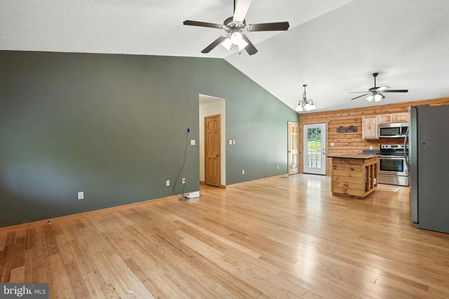 1234 MINE MOUNTAIN LN, FORT VALLEY, Virginia 22652, 3 Bedrooms Bedrooms, ,2 BathroomsBathrooms,Residential,For sale,1234 MINE MOUNTAIN LN,VASH2012424 MLS # VASH2012424