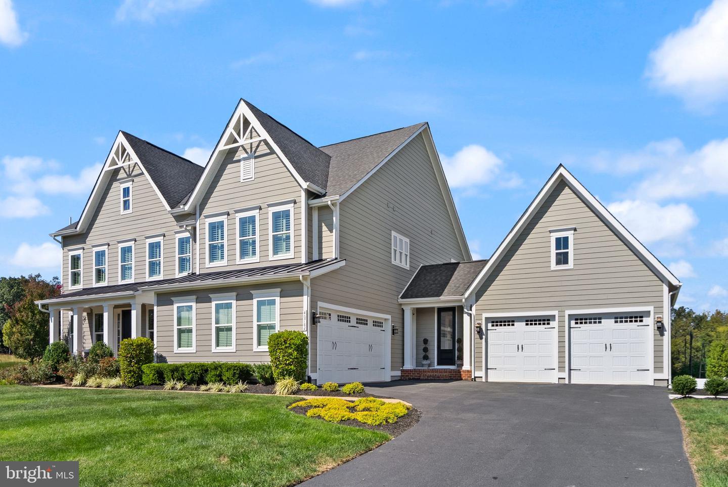 40782 WINESAP CT, ALDIE, Virginia 20105, 6 Bedrooms Bedrooms, ,6 BathroomsBathrooms,Residential,For sale,40782 WINESAP CT,VALO2106154 MLS # VALO2106154