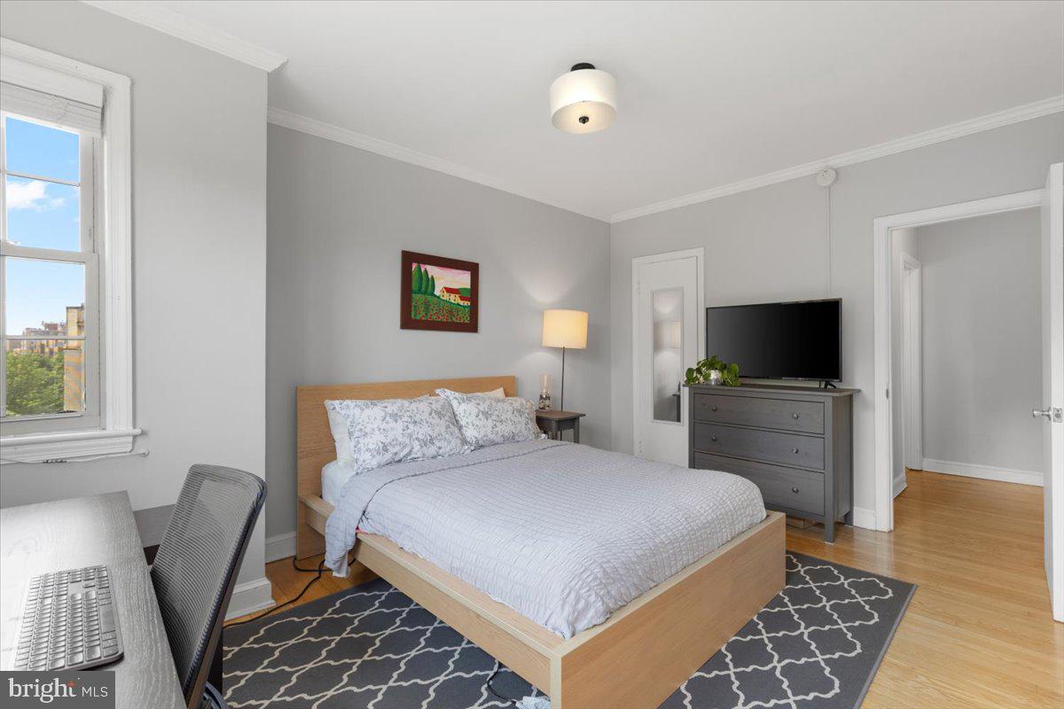 3028 WISCONSIN AVE NW #APT402, WASHINGTON, District Of Columbia 20016, 2 Bedrooms Bedrooms, ,2 BathroomsBathrooms,Residential,For sale,3028 WISCONSIN AVE NW #APT402,DCDC2220304 MLS # DCDC2220304