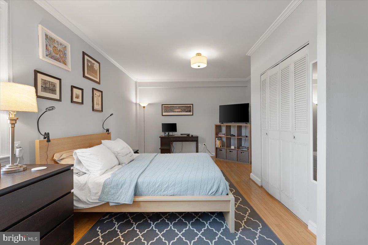 3028 WISCONSIN AVE NW #APT402, WASHINGTON, District Of Columbia 20016, 2 Bedrooms Bedrooms, ,2 BathroomsBathrooms,Residential,For sale,3028 WISCONSIN AVE NW #APT402,DCDC2220304 MLS # DCDC2220304