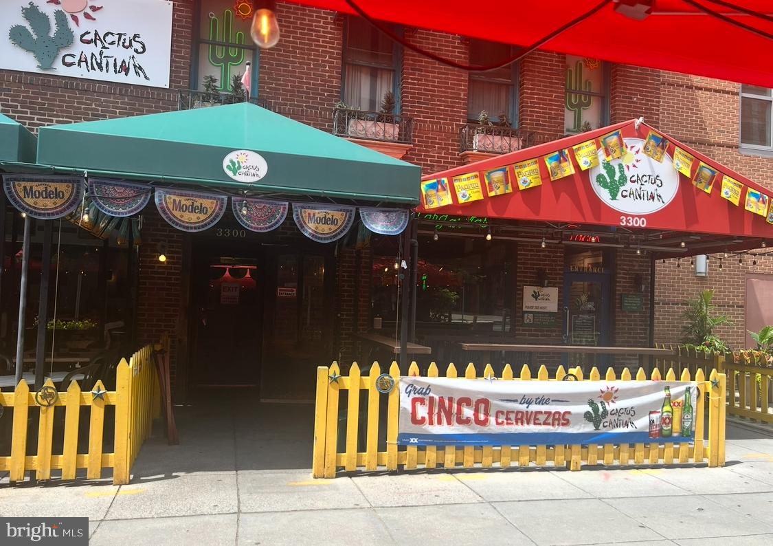 3028 WISCONSIN AVE NW #APT402, WASHINGTON, District Of Columbia 20016, 2 Bedrooms Bedrooms, ,2 BathroomsBathrooms,Residential,For sale,3028 WISCONSIN AVE NW #APT402,DCDC2220304 MLS # DCDC2220304