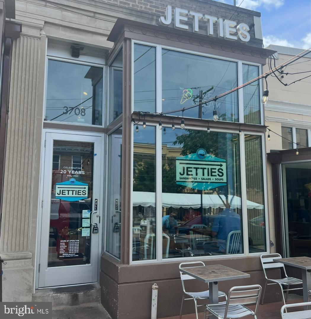 3028 WISCONSIN AVE NW #APT402, WASHINGTON, District Of Columbia 20016, 2 Bedrooms Bedrooms, ,2 BathroomsBathrooms,Residential,For sale,3028 WISCONSIN AVE NW #APT402,DCDC2220304 MLS # DCDC2220304