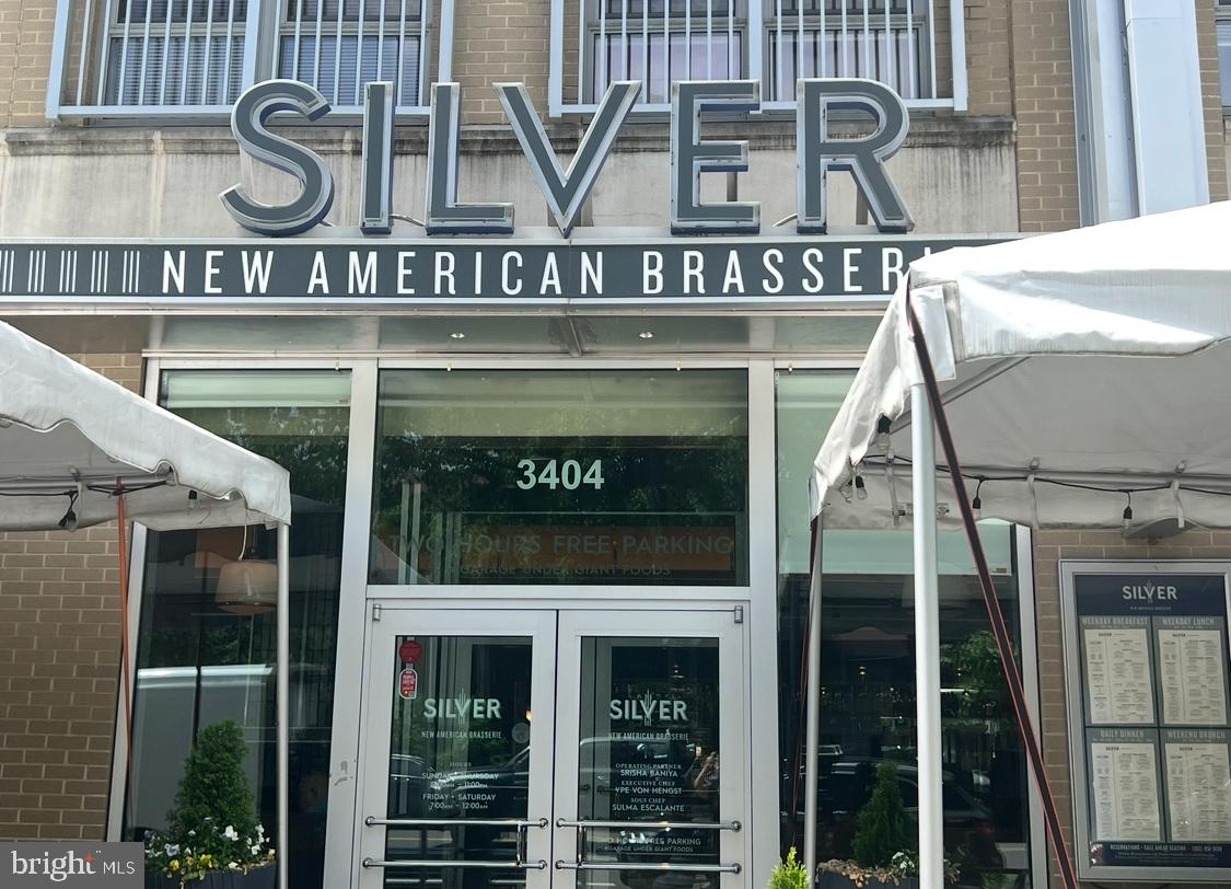 3028 WISCONSIN AVE NW #APT402, WASHINGTON, District Of Columbia 20016, 2 Bedrooms Bedrooms, ,2 BathroomsBathrooms,Residential,For sale,3028 WISCONSIN AVE NW #APT402,DCDC2220304 MLS # DCDC2220304