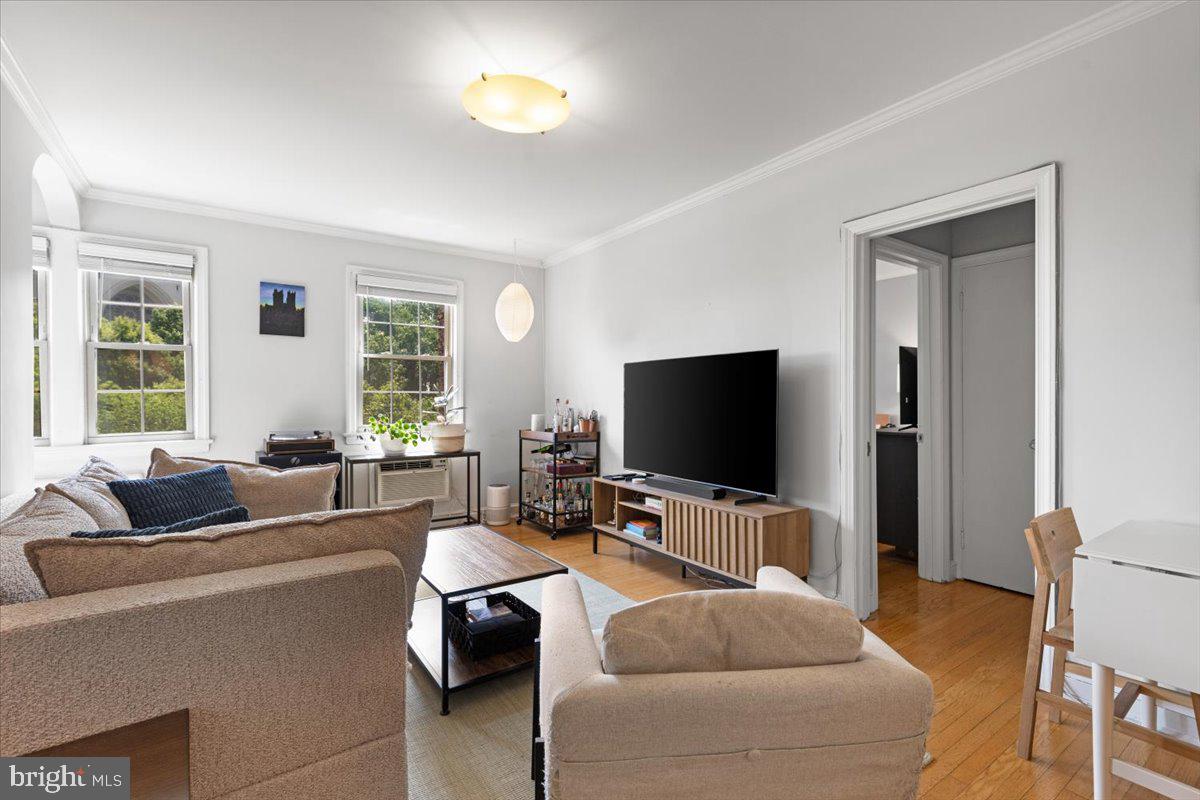 3028 WISCONSIN AVE NW #APT402, WASHINGTON, District Of Columbia 20016, 2 Bedrooms Bedrooms, ,2 BathroomsBathrooms,Residential,For sale,3028 WISCONSIN AVE NW #APT402,DCDC2220304 MLS # DCDC2220304