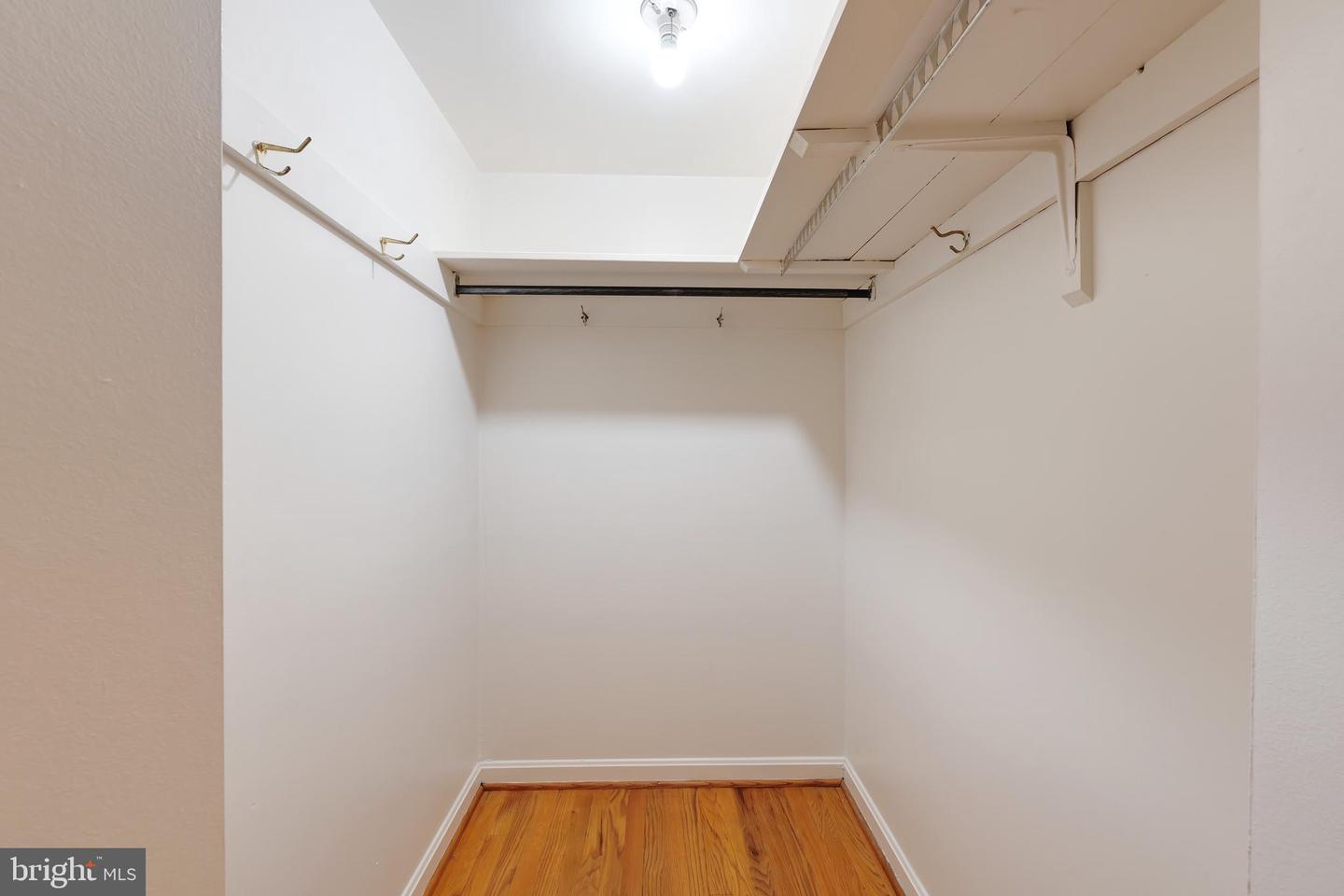 8600 GATESHEAD RD, ALEXANDRIA, Virginia 22309, 4 Bedrooms Bedrooms, ,3 BathroomsBathrooms,Residential,For sale,8600 GATESHEAD RD,VAFX2264948 MLS # VAFX2264948