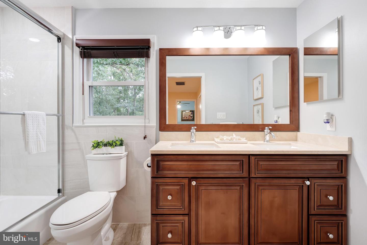 8600 GATESHEAD RD, ALEXANDRIA, Virginia 22309, 4 Bedrooms Bedrooms, ,3 BathroomsBathrooms,Residential,For sale,8600 GATESHEAD RD,VAFX2264948 MLS # VAFX2264948