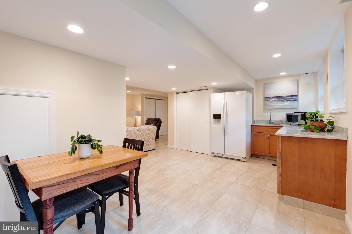 8600 GATESHEAD RD, ALEXANDRIA, Virginia 22309, 4 Bedrooms Bedrooms, ,3 BathroomsBathrooms,Residential,For sale,8600 GATESHEAD RD,VAFX2264948 MLS # VAFX2264948