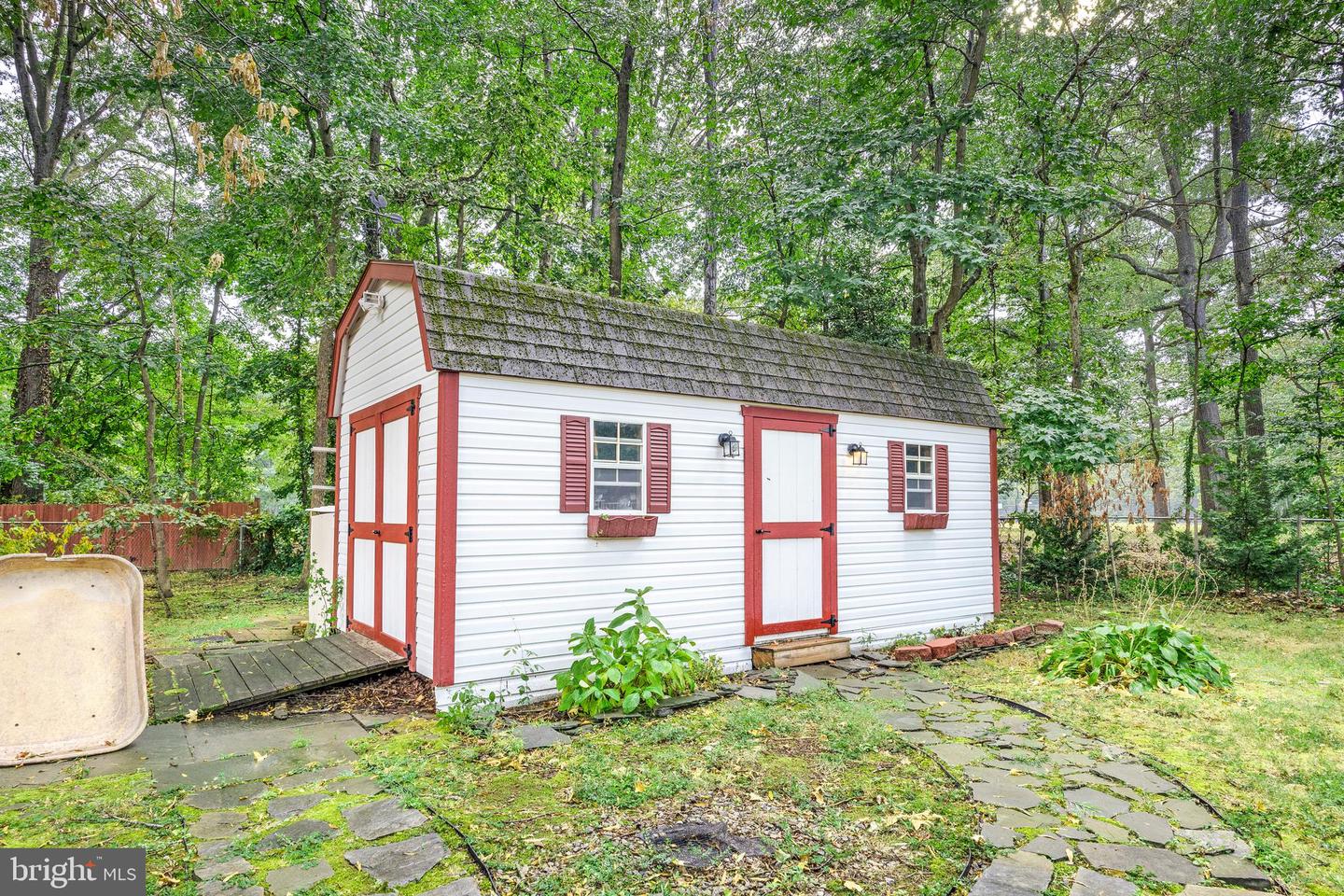 8600 GATESHEAD RD, ALEXANDRIA, Virginia 22309, 4 Bedrooms Bedrooms, ,3 BathroomsBathrooms,Residential,For sale,8600 GATESHEAD RD,VAFX2264948 MLS # VAFX2264948