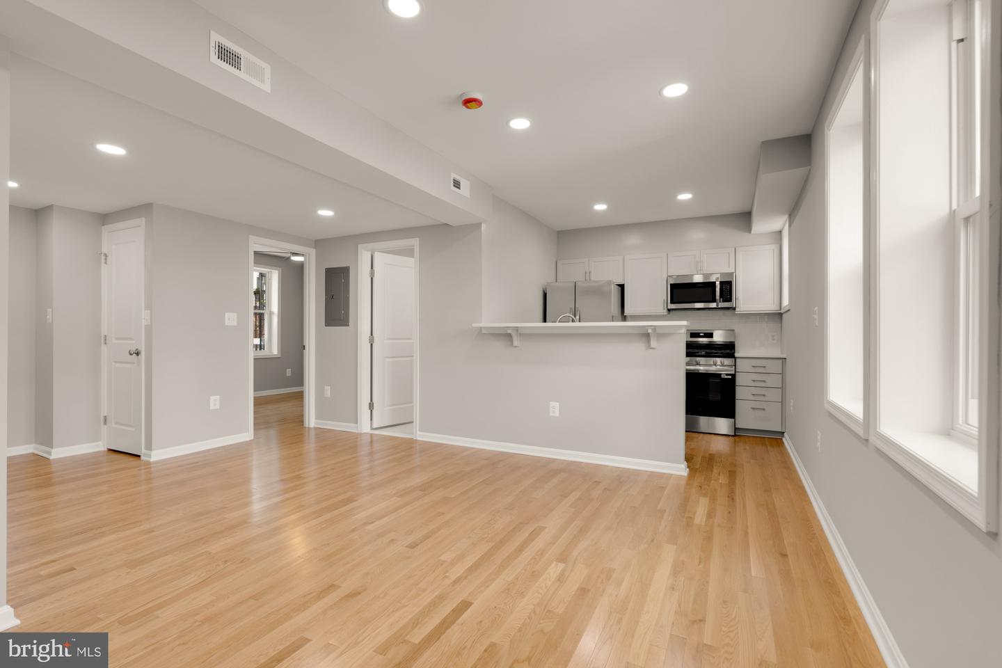 303 SEATON PL NE #2, WASHINGTON, District Of Columbia 20002, 2 Bedrooms Bedrooms, ,1 BathroomBathrooms,Residential,For sale,303 SEATON PL NE #2,DCDC2220342 MLS # DCDC2220342