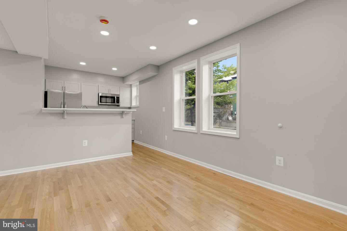 303 SEATON PL NE #2, WASHINGTON, District Of Columbia 20002, 2 Bedrooms Bedrooms, ,1 BathroomBathrooms,Residential,For sale,303 SEATON PL NE #2,DCDC2220342 MLS # DCDC2220342