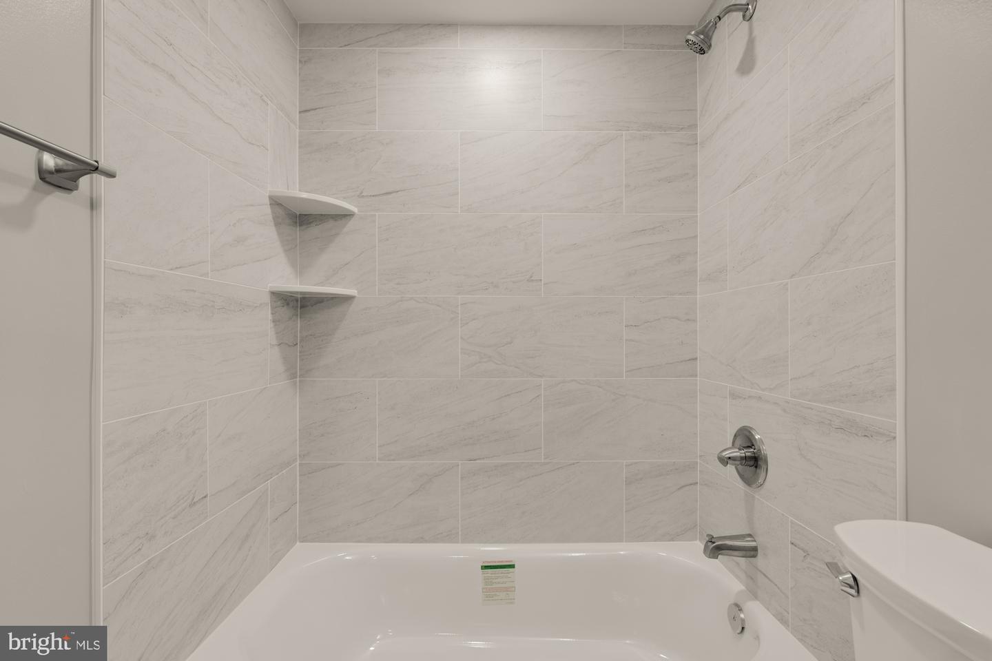 303 SEATON PL NE #2, WASHINGTON, District Of Columbia 20002, 2 Bedrooms Bedrooms, ,1 BathroomBathrooms,Residential,For sale,303 SEATON PL NE #2,DCDC2220342 MLS # DCDC2220342