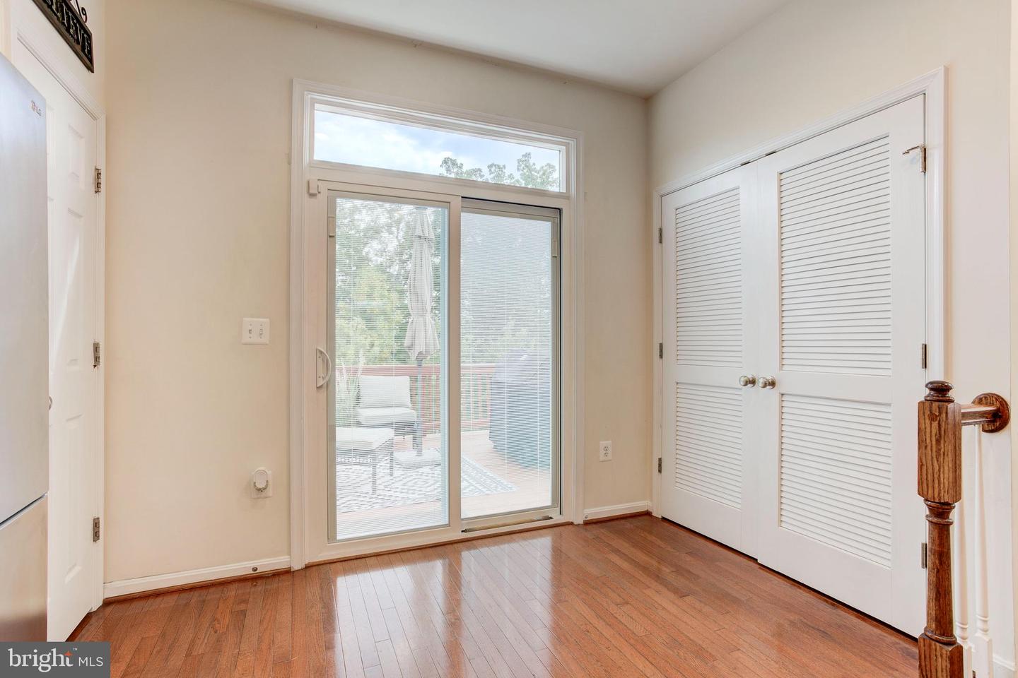 15673 JOHN DISKIN CIR, WOODBRIDGE, Virginia 22191, 3 Bedrooms Bedrooms, 5 Rooms Rooms,3 BathroomsBathrooms,Residential,For sale,15673 JOHN DISKIN CIR,VAPW2103280 MLS # VAPW2103280