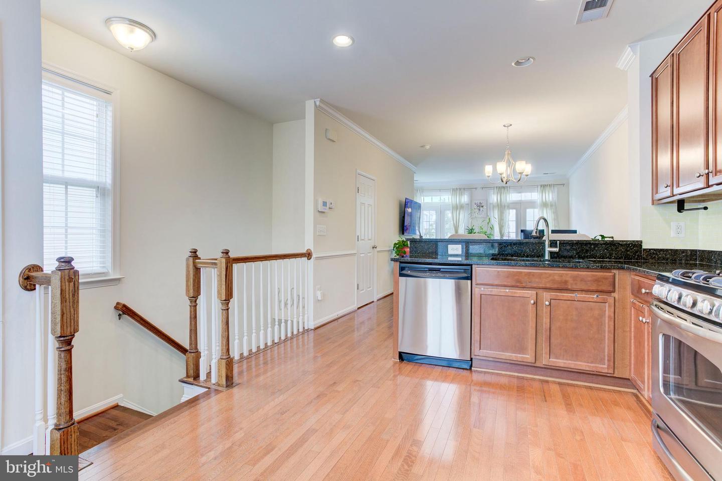 15673 JOHN DISKIN CIR, WOODBRIDGE, Virginia 22191, 3 Bedrooms Bedrooms, 5 Rooms Rooms,3 BathroomsBathrooms,Residential,For sale,15673 JOHN DISKIN CIR,VAPW2103280 MLS # VAPW2103280