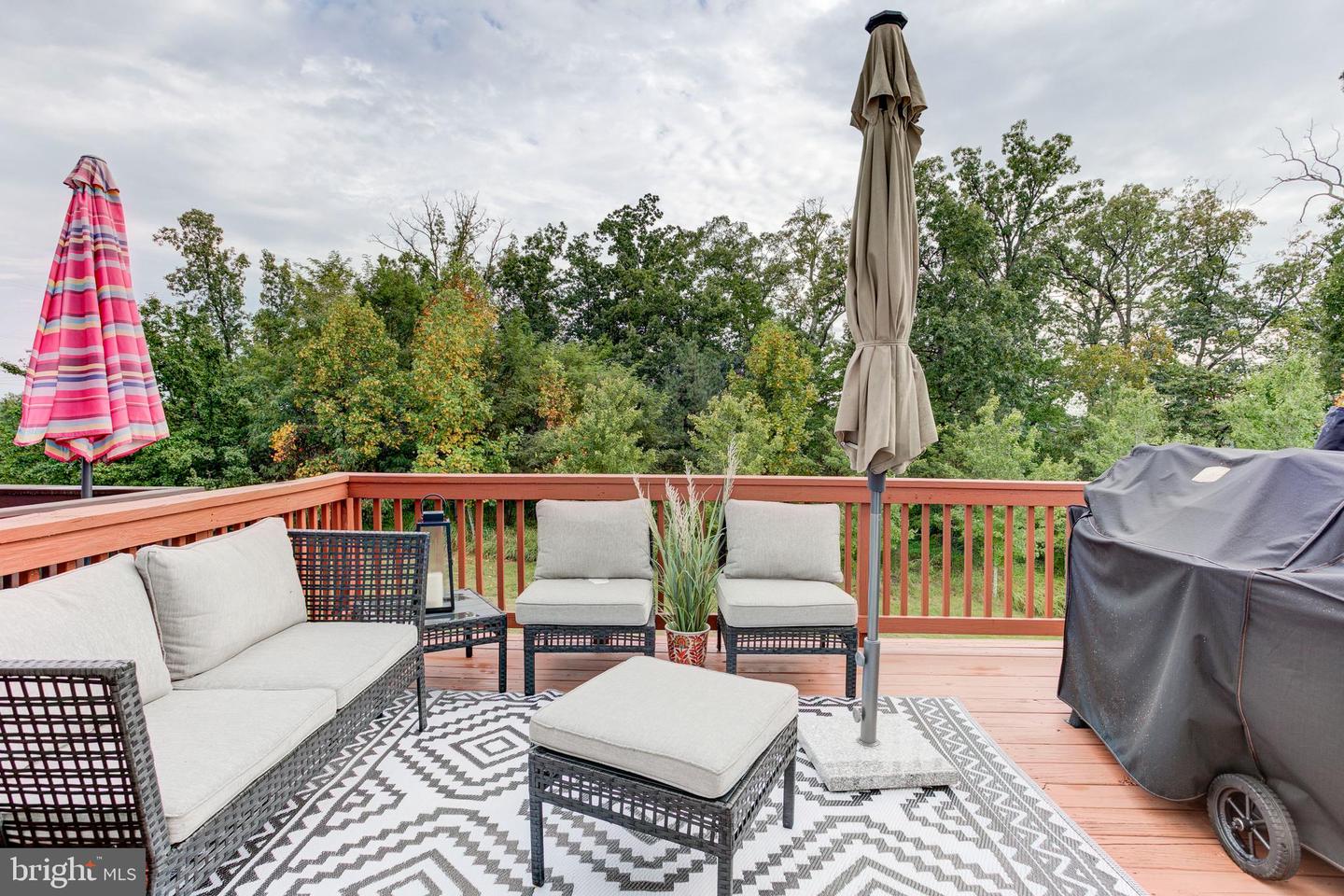 15673 JOHN DISKIN CIR, WOODBRIDGE, Virginia 22191, 3 Bedrooms Bedrooms, 5 Rooms Rooms,3 BathroomsBathrooms,Residential,For sale,15673 JOHN DISKIN CIR,VAPW2103280 MLS # VAPW2103280
