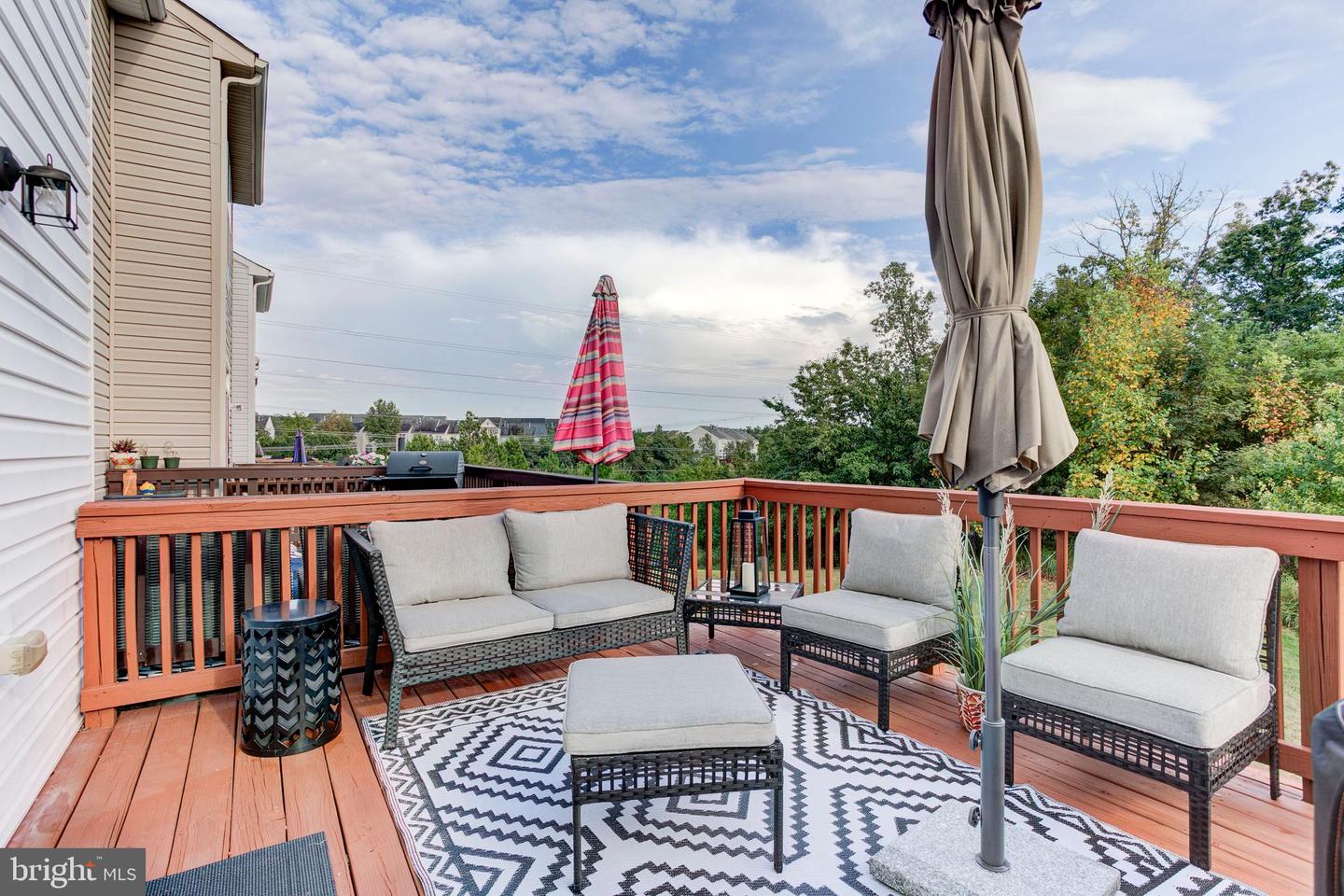 15673 JOHN DISKIN CIR, WOODBRIDGE, Virginia 22191, 3 Bedrooms Bedrooms, 5 Rooms Rooms,3 BathroomsBathrooms,Residential,For sale,15673 JOHN DISKIN CIR,VAPW2103280 MLS # VAPW2103280