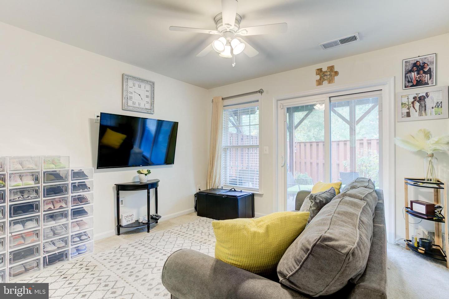 15673 JOHN DISKIN CIR, WOODBRIDGE, Virginia 22191, 3 Bedrooms Bedrooms, 5 Rooms Rooms,3 BathroomsBathrooms,Residential,For sale,15673 JOHN DISKIN CIR,VAPW2103280 MLS # VAPW2103280