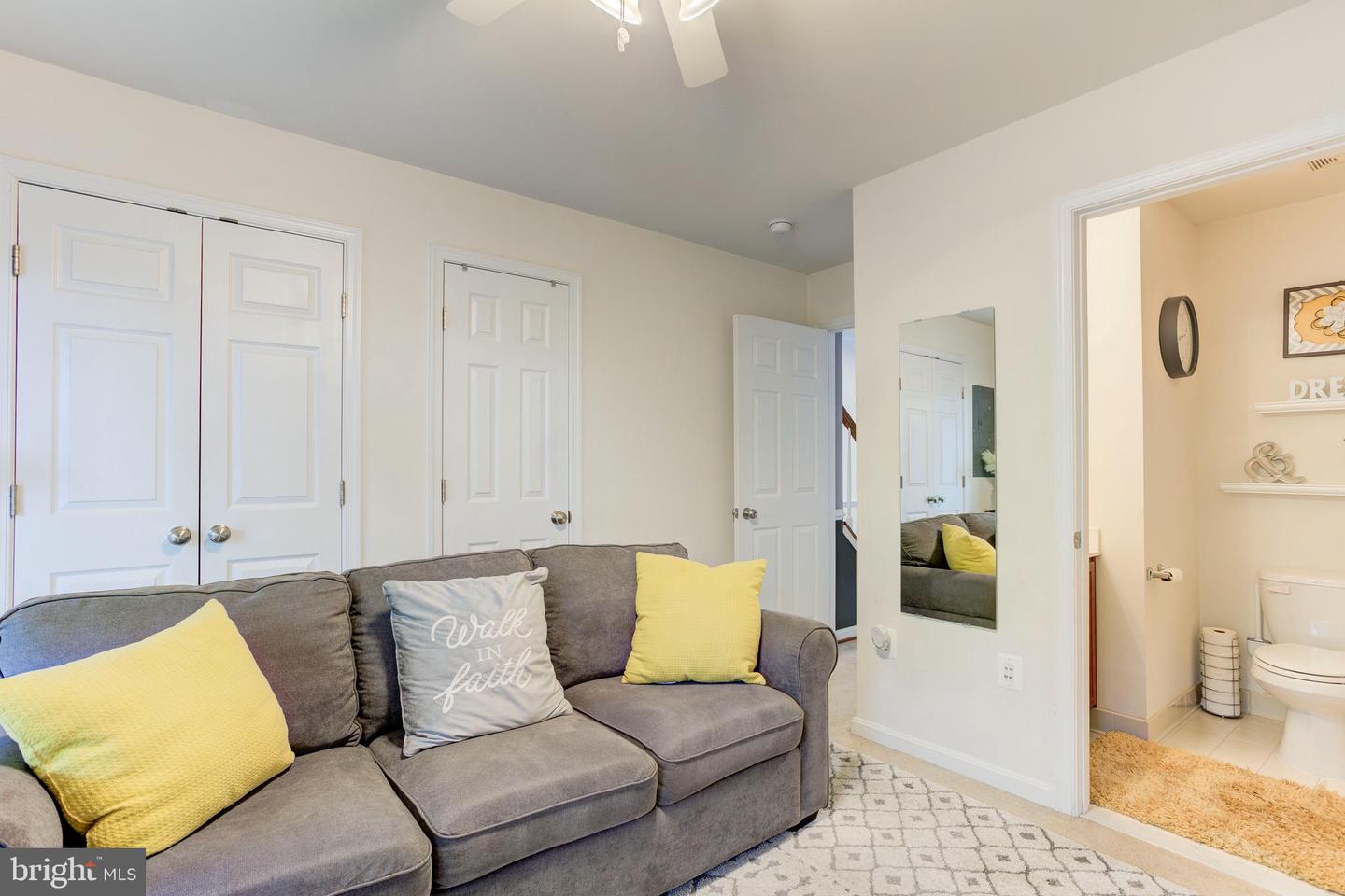 15673 JOHN DISKIN CIR, WOODBRIDGE, Virginia 22191, 3 Bedrooms Bedrooms, 5 Rooms Rooms,3 BathroomsBathrooms,Residential,For sale,15673 JOHN DISKIN CIR,VAPW2103280 MLS # VAPW2103280