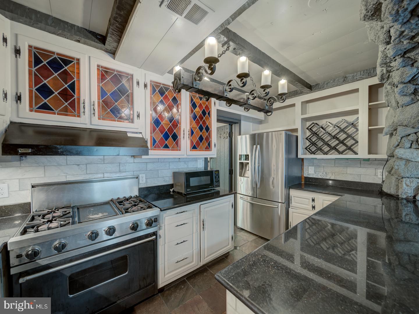 2142 CATHEDRAL AVE NW, WASHINGTON, District Of Columbia 20008, 4 Bedrooms Bedrooms, ,4 BathroomsBathrooms,Residential,For sale,2142 CATHEDRAL AVE NW,DCDC2220438 MLS # DCDC2220438