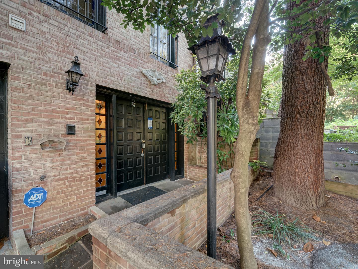 2142 CATHEDRAL AVE NW, WASHINGTON, District Of Columbia 20008, 4 Bedrooms Bedrooms, ,4 BathroomsBathrooms,Residential,For sale,2142 CATHEDRAL AVE NW,DCDC2220438 MLS # DCDC2220438