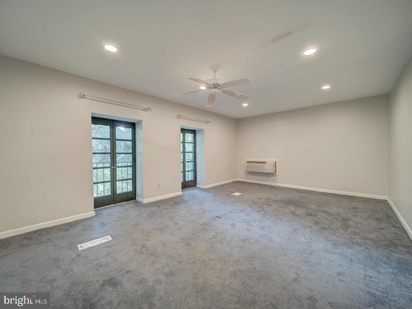 2142 CATHEDRAL AVE NW, WASHINGTON, District Of Columbia 20008, 4 Bedrooms Bedrooms, ,4 BathroomsBathrooms,Residential,For sale,2142 CATHEDRAL AVE NW,DCDC2220438 MLS # DCDC2220438