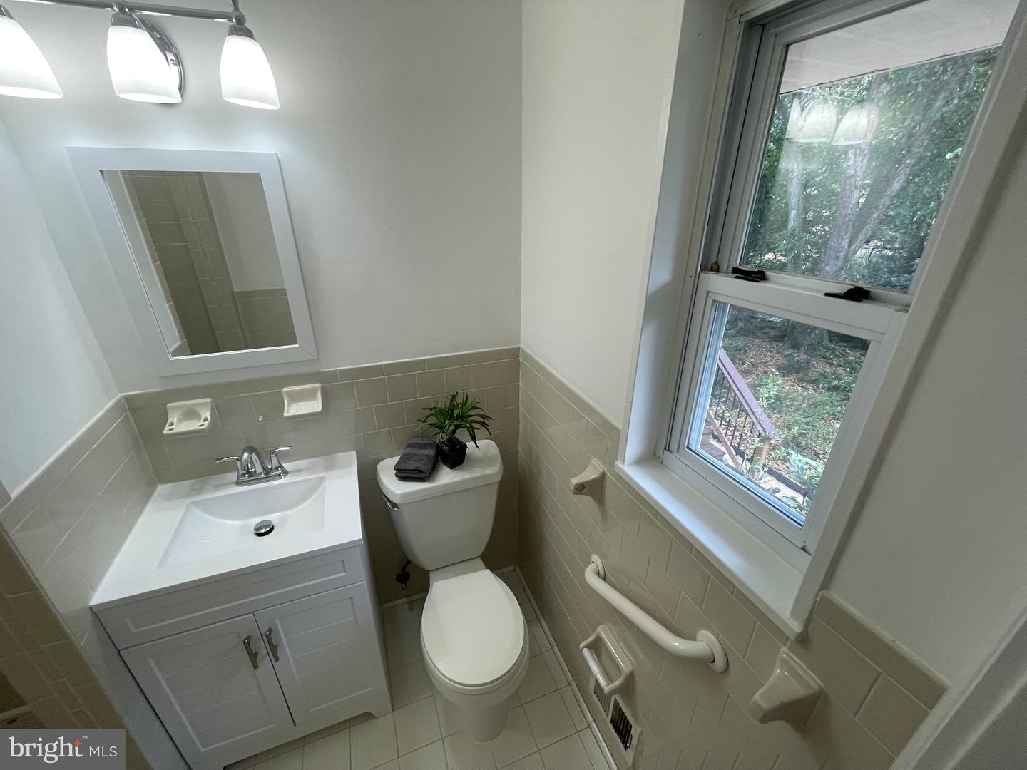 3111 MARL PAT DRIVE, ALEXANDRIA, Virginia 22310, 4 Bedrooms Bedrooms, ,3 BathroomsBathrooms,Residential,For sale,3111 MARL PAT DRIVE,VAFX2265098 MLS # VAFX2265098