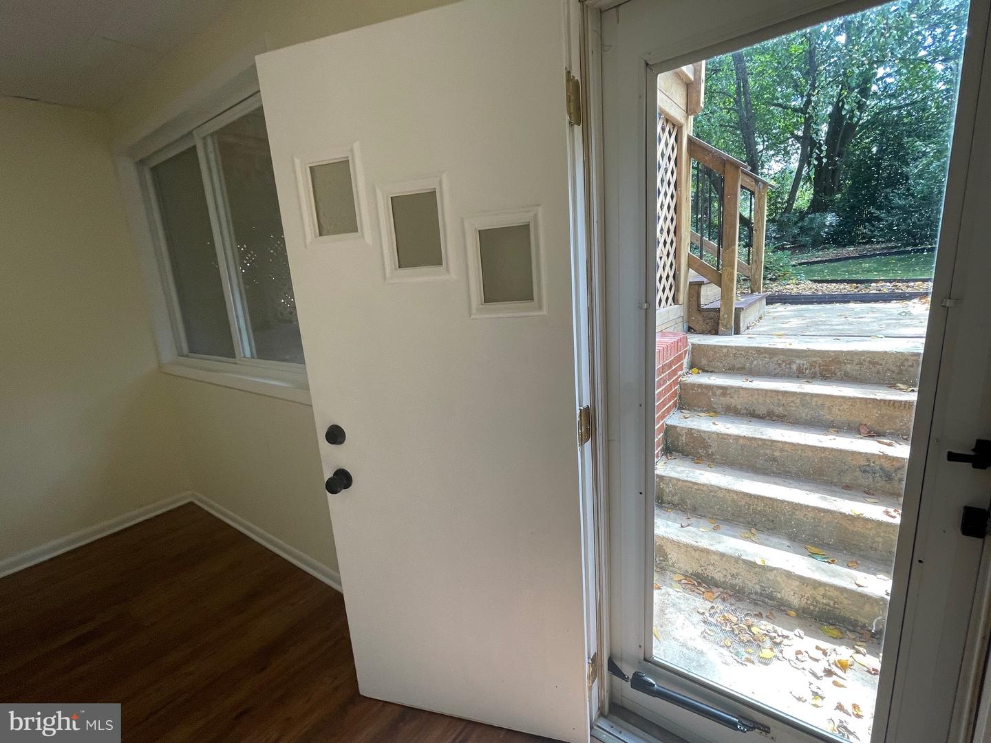 3111 MARL PAT DRIVE, ALEXANDRIA, Virginia 22310, 4 Bedrooms Bedrooms, ,3 BathroomsBathrooms,Residential,For sale,3111 MARL PAT DRIVE,VAFX2265098 MLS # VAFX2265098