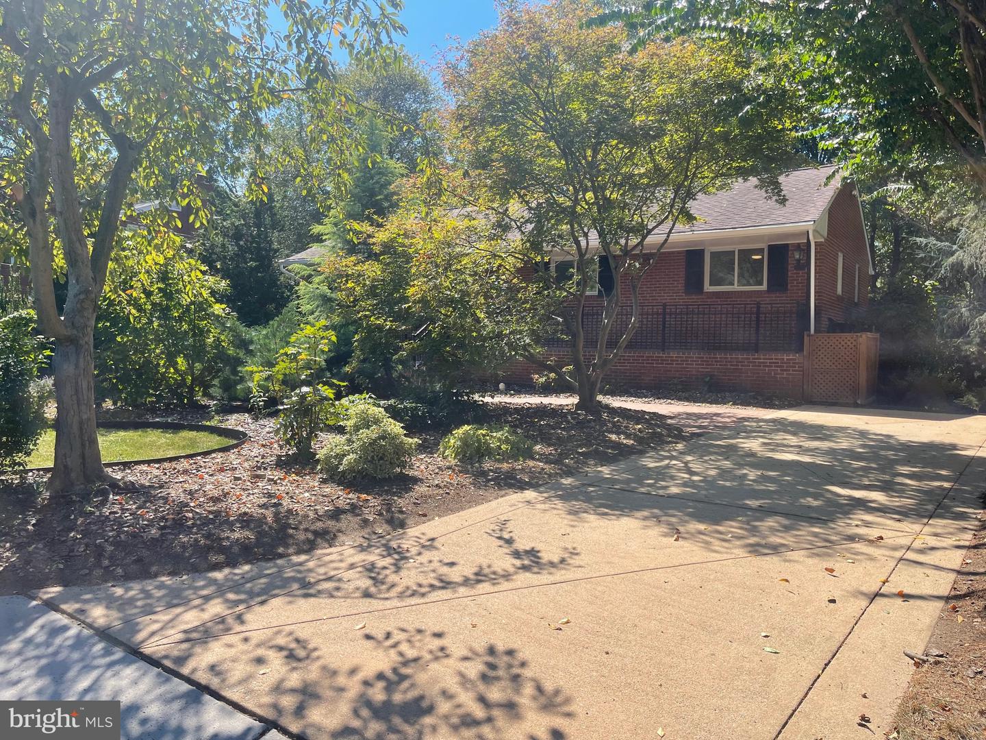 3111 MARL PAT DRIVE, ALEXANDRIA, Virginia 22310, 4 Bedrooms Bedrooms, ,3 BathroomsBathrooms,Residential,For sale,3111 MARL PAT DRIVE,VAFX2265098 MLS # VAFX2265098