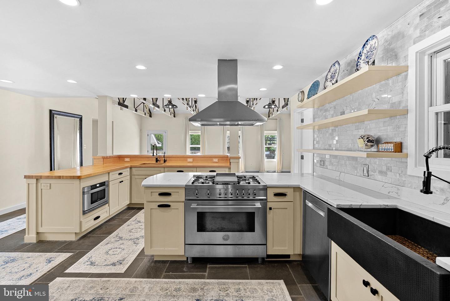 36437 WHISPERING SPRINGS CT, PURCELLVILLE, Virginia 20132, 4 Bedrooms Bedrooms, ,3 BathroomsBathrooms,Residential,For sale,36437 WHISPERING SPRINGS CT,VALO2106188 MLS # VALO2106188